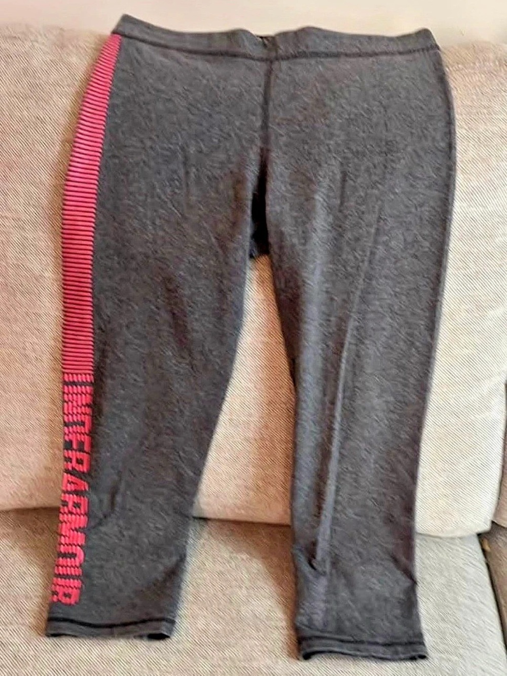 Under Armour Favorite Capri Leggings Black & Pink
